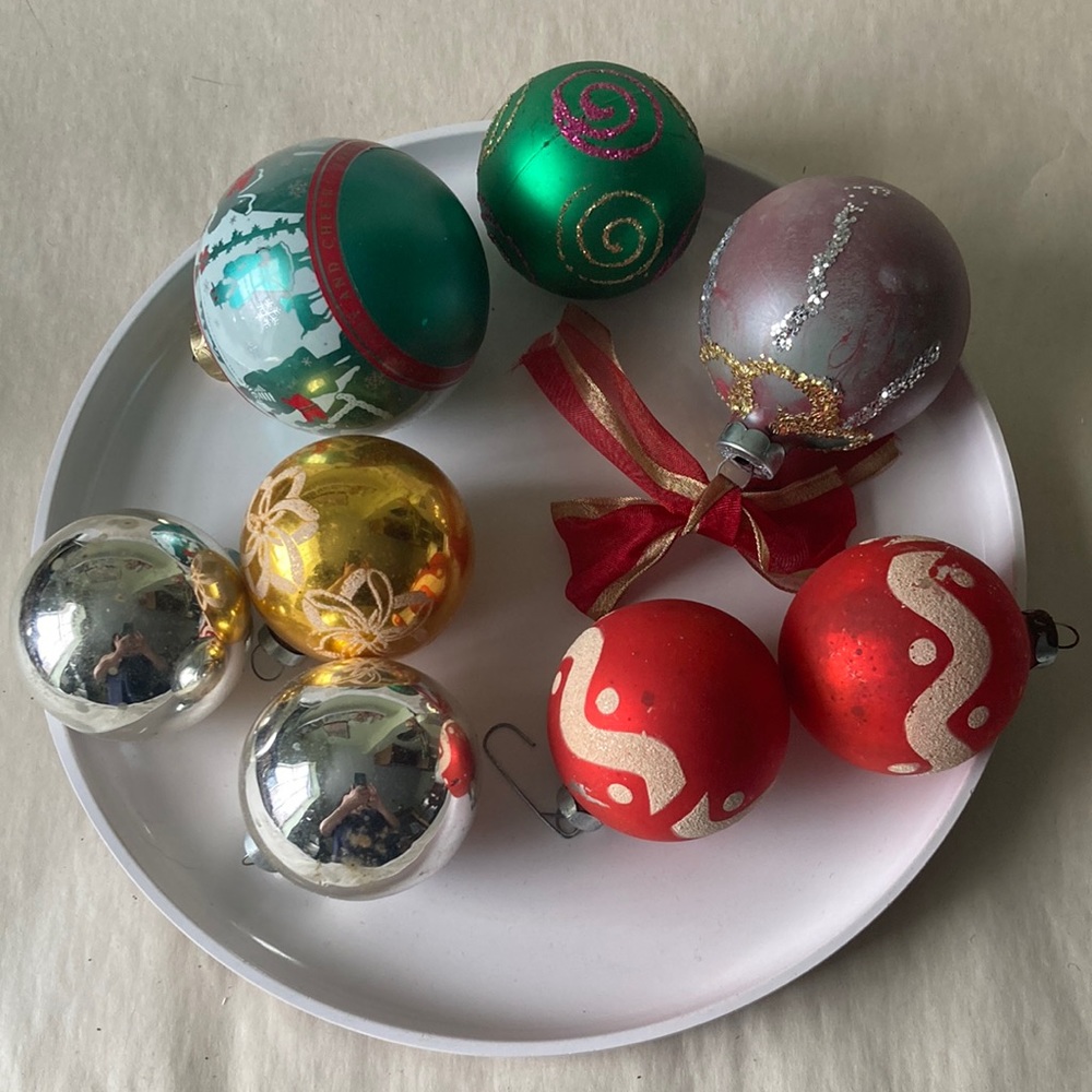 Vintage Christmas ornaments bundle of 8 bulbs
